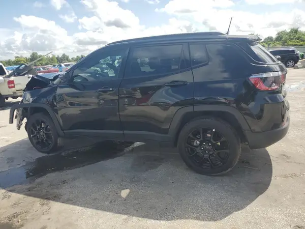 3C4NJDBN9ST528533 2025 JEEP COMPASS - Image 2