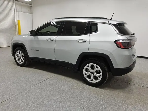 3C4NJDBN9ST544523 2025 JEEP COMPASS - Image 2