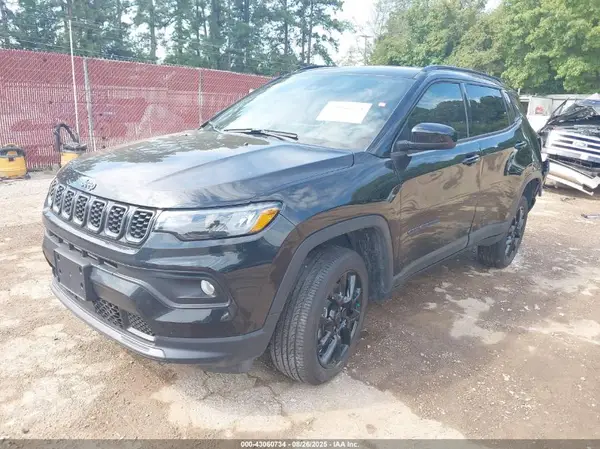 3C4NJDBN9ST566313 2025 JEEP COMPASS - Image 2