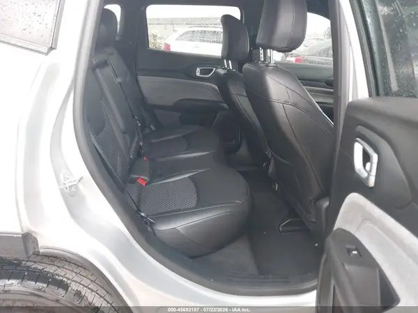 3C4NJDBN9ST568062 2025 JEEP COMPASS - Image 8