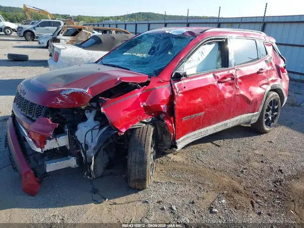 3C4NJDBN9ST568398 2025 JEEP COMPASS - Image 2