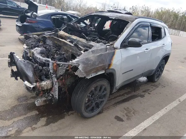 3C4NJDBN9ST570426 2025 JEEP COMPASS - Image 2