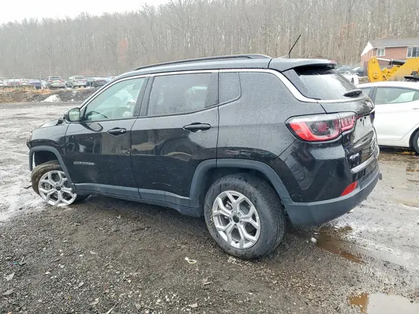 3C4NJDBN9ST581801 2025 JEEP COMPASS - Image 2