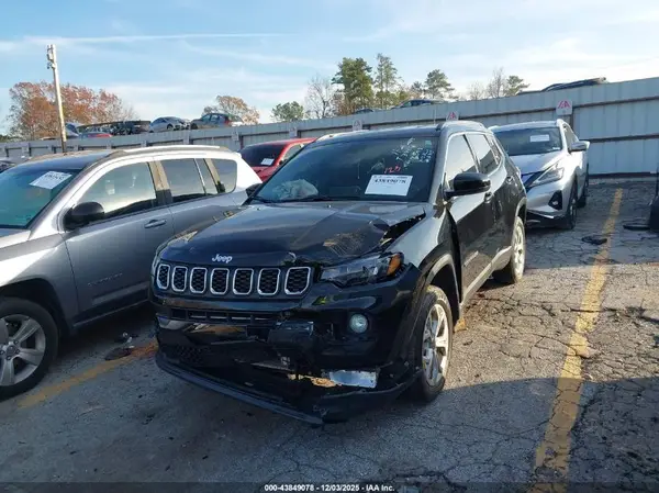 3C4NJDBN9ST588392 2025 JEEP COMPASS - Image 2