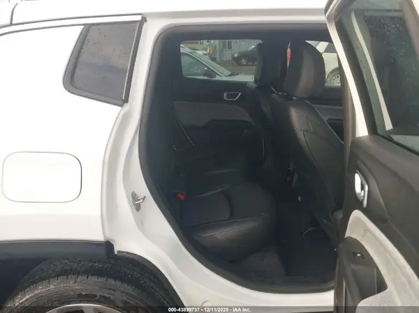 3C4NJDBN9ST617390 2025 JEEP COMPASS - Image 8