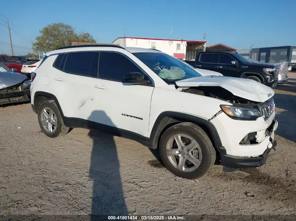 3C4NJDBNXPT505639 2023 JEEP COMPASS - Image 1