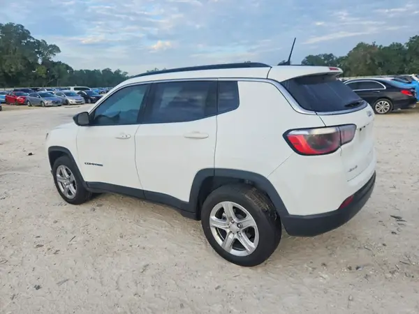 3C4NJDBNXPT516883 2023 JEEP COMPASS - Image 2