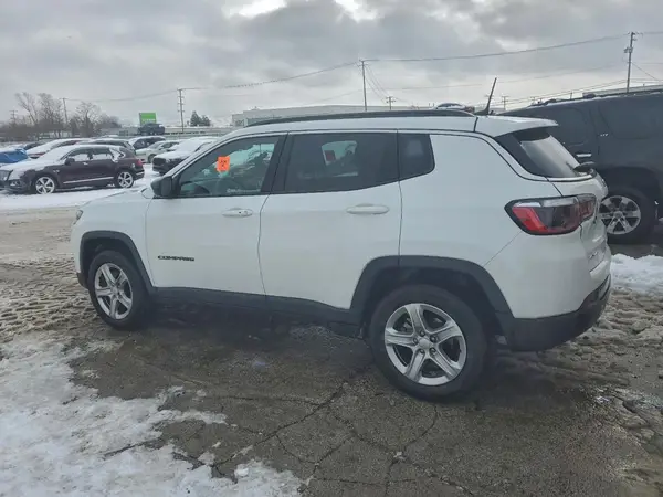 3C4NJDBNXPT518973 2023 JEEP COMPASS - Image 2