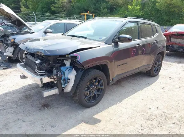 3C4NJDBNXPT520349 2023 JEEP COMPASS - Image 2