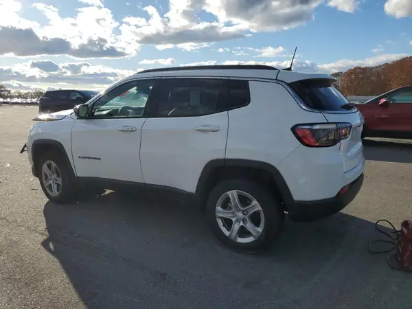 3C4NJDBNXPT561838 2023 JEEP COMPASS - Image 2