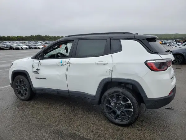 3C4NJDBNXRT106152 2024 JEEP COMPASS - Image 2
