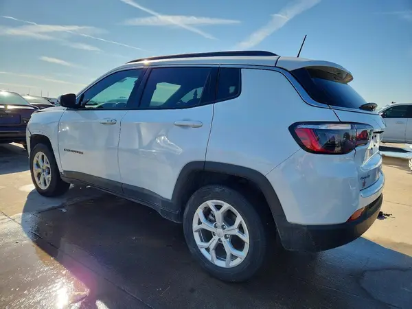 3C4NJDBNXRT114185 2024 JEEP COMPASS - Image 2
