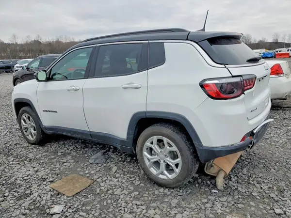 3C4NJDBNXRT117085 2024 JEEP COMPASS - Image 2