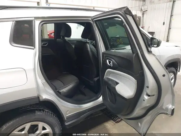 3C4NJDBNXRT117930 2024 JEEP COMPASS - Image 8