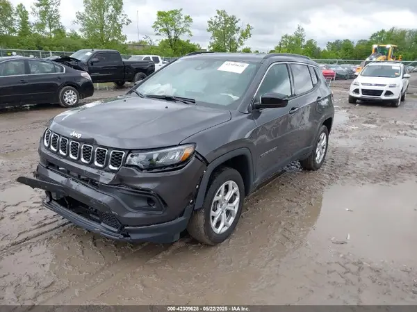 3C4NJDBNXRT121282 2024 JEEP COMPASS - Image 2