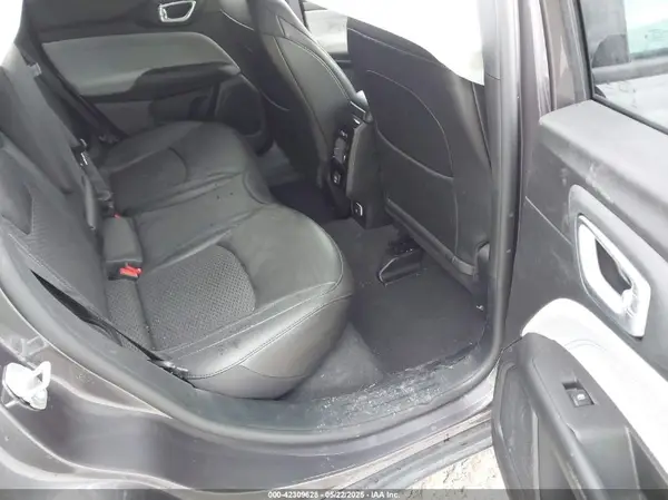 3C4NJDBNXRT121282 2024 JEEP COMPASS - Image 8