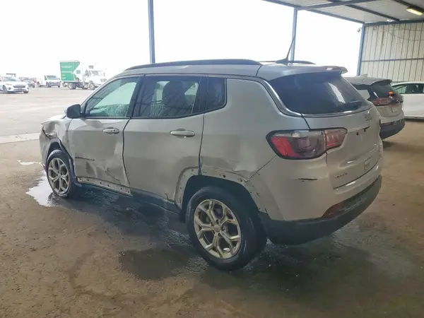 3C4NJDBNXRT124506 2024 JEEP COMPASS - Image 2