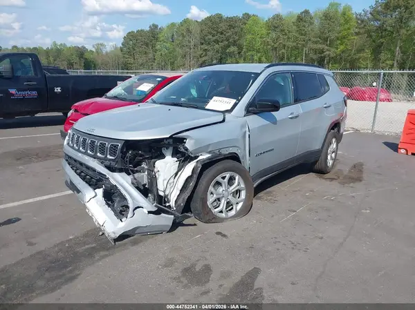 3C4NJDBNXRT175519 2024 JEEP COMPASS - Image 2