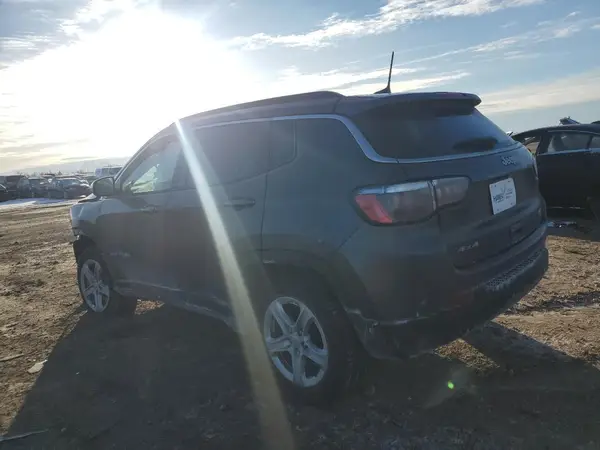 3C4NJDBNXRT585916 2024 JEEP COMPASS - Image 2