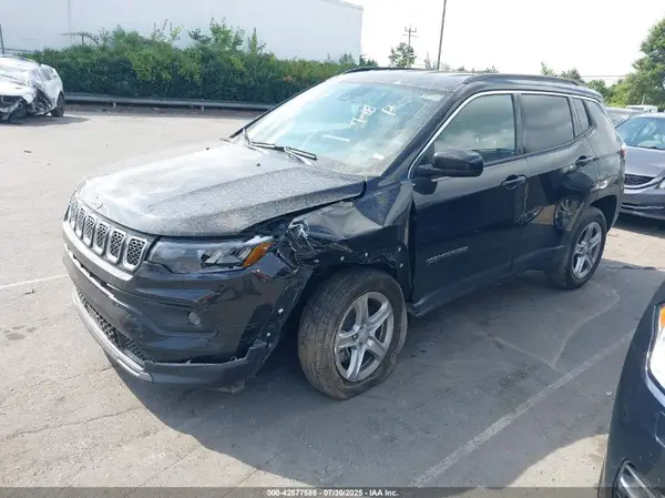 3C4NJDBNXRT607445 2024 JEEP COMPASS - Image 2
