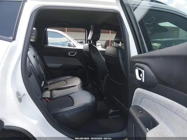 3C4NJDBNXRT607784 2024 JEEP COMPASS - Image 8