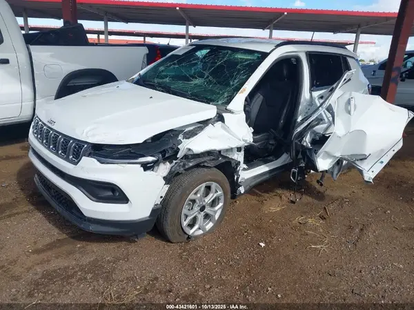 3C4NJDBNXST504032 2025 JEEP COMPASS - Image 2