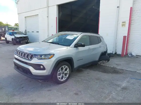 3C4NJDBNXST543798 2025 JEEP COMPASS - Image 2
