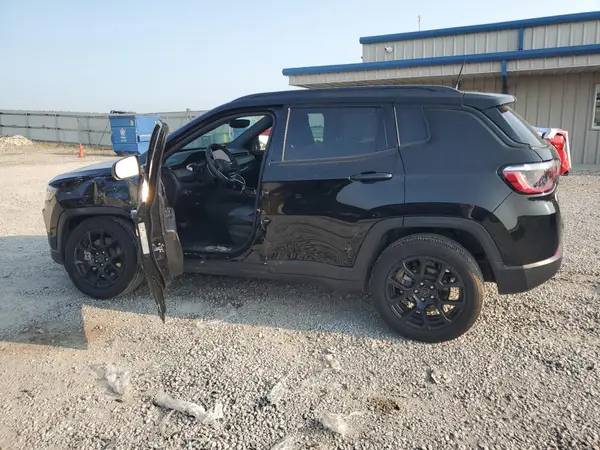 3C4NJDBNXST548094 2025 JEEP COMPASS - Image 2