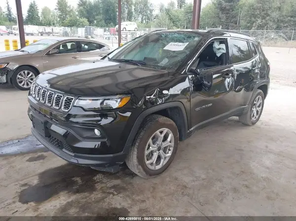 3C4NJDBNXST553215 2025 JEEP COMPASS - Image 2