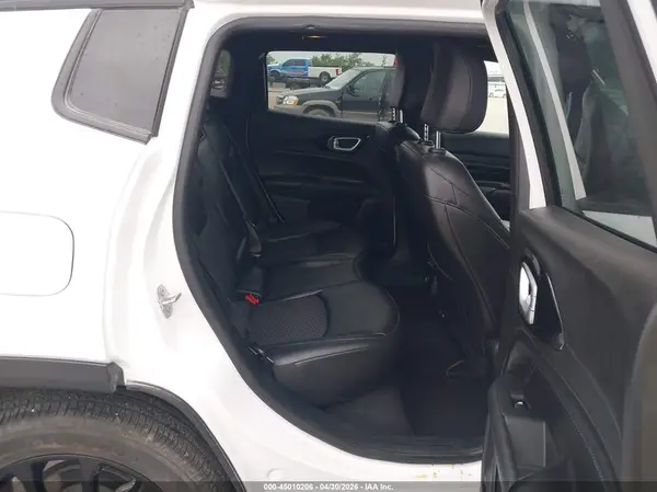 3C4NJDBNXST555594 2025 JEEP COMPASS - Image 8
