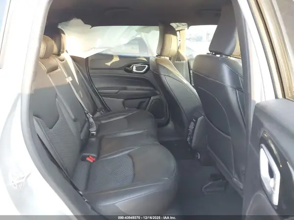 3C4NJDBNXST561671 2025 JEEP COMPASS - Image 8