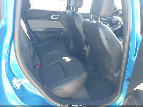 3C4NJDBNXST586862 2025 JEEP COMPASS - Image 8