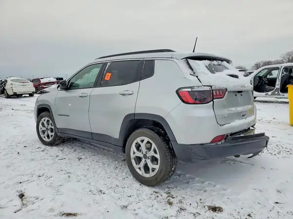 3C4NJDBNXST587879 2025 JEEP COMPASS - Image 2