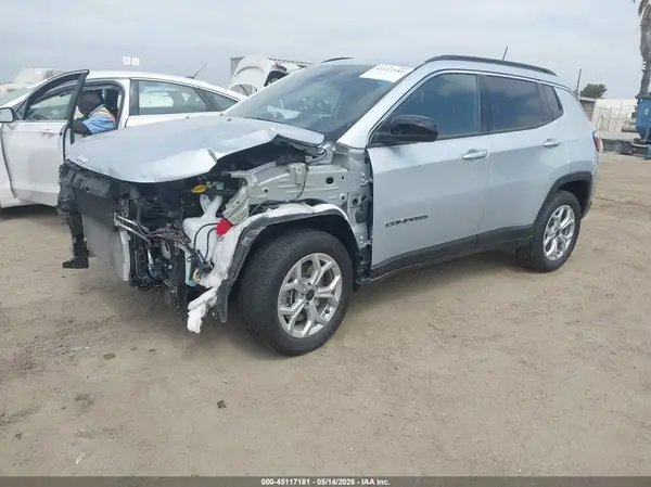3C4NJDBNXST588787 2025 JEEP COMPASS - Image 2