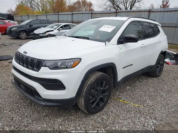 3C4NJDBNXTT151146 2026 JEEP COMPASS - Image 2