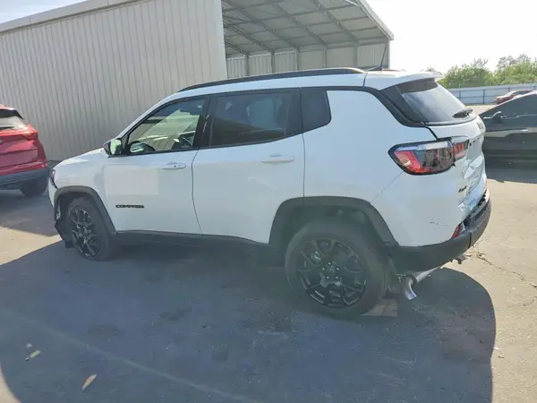 3C4NJDBNXTT165449 2026 JEEP COMPASS - Image 2