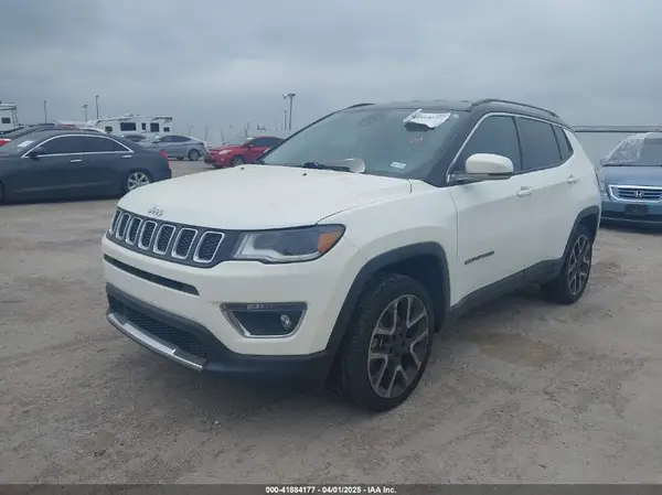 3C4NJDCB0HT664529 2017 JEEP COMPASS - Image 2