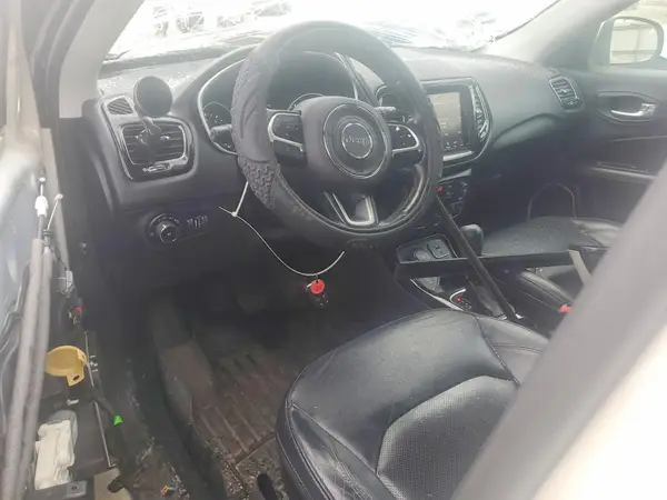 3C4NJDCB0HT689091 2017 JEEP COMPASS - Image 8