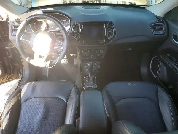 3C4NJDCB0JT117430 2018 JEEP COMPASS - Image 8