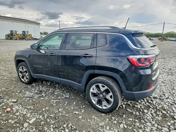 3C4NJDCB0JT144143 2018 JEEP COMPASS - Image 2