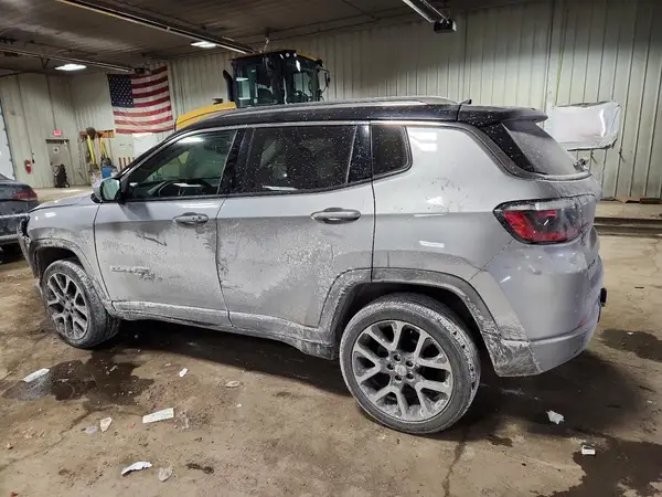 3C4NJDCB0JT146992 2018 JEEP COMPASS - Image 2