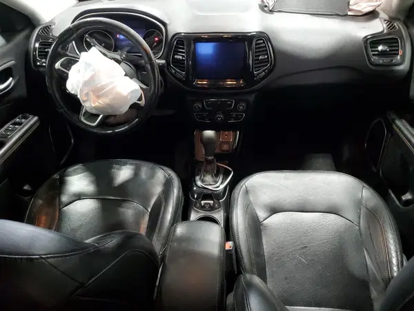 3C4NJDCB0JT153439 2018 JEEP COMPASS - Image 8