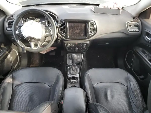 3C4NJDCB0JT168104 2018 JEEP COMPASS - Image 8