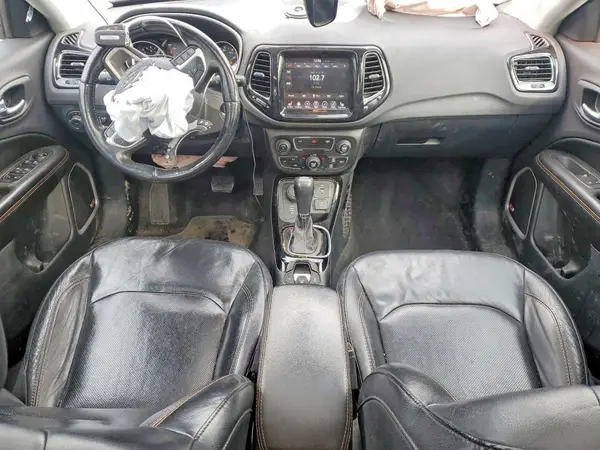 3C4NJDCB0JT200310 2018 JEEP COMPASS - Image 8