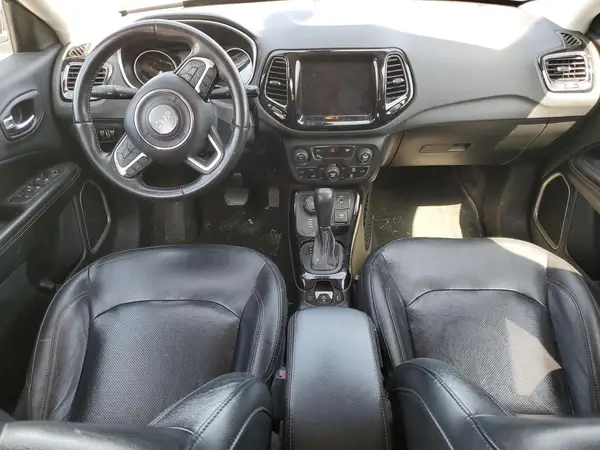 3C4NJDCB0JT222694 2018 JEEP COMPASS - Image 8
