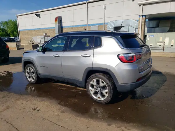 3C4NJDCB0JT230469 2018 JEEP COMPASS - Image 2