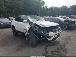 3C4NJDCB0JT245702 2018 JEEP COMPASS