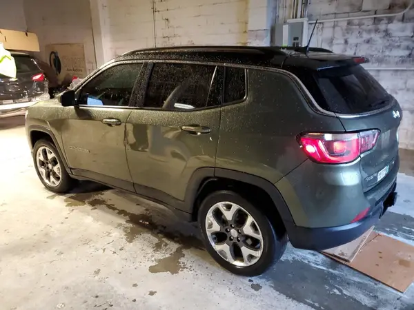 3C4NJDCB0JT249300 2018 JEEP COMPASS - Image 2