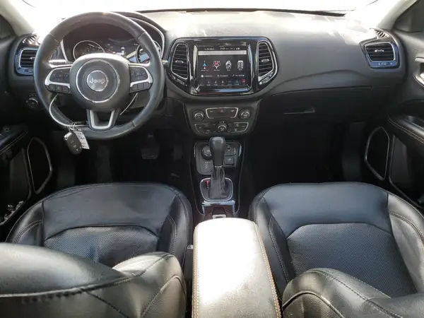 3C4NJDCB0JT252181 2018 JEEP COMPASS - Image 8