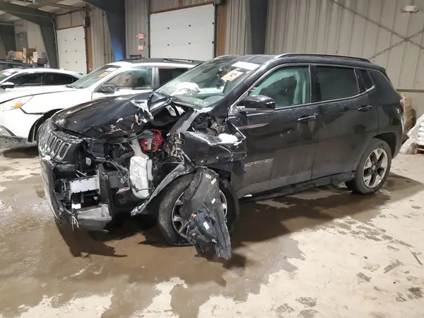 3C4NJDCB0JT255906 2018 JEEP COMPASS - Image 1